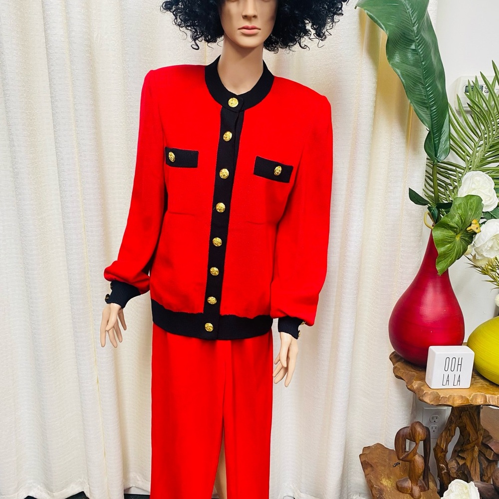 ST JOHN SPORTSWEAR by Marie Gray Red and Black 2 pc PANT SUIT Size L
